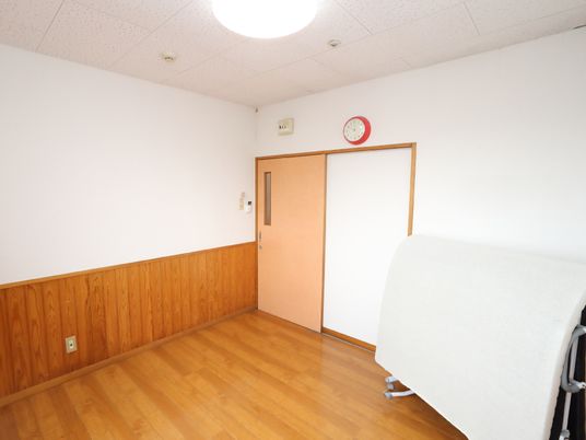 清潔な居室の一角
