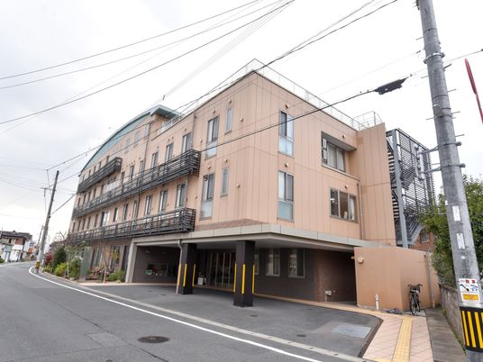 きれいな施設の外観