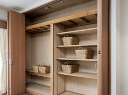 整理整頓されたクローゼット