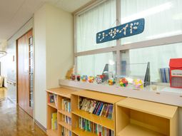 明るいフロントエリア