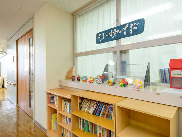 明るいフロントエリア