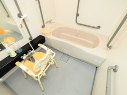 バリアフリー浴室設備