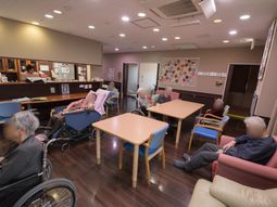 居心地の良いラウンジ