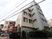 都会の建物外観
