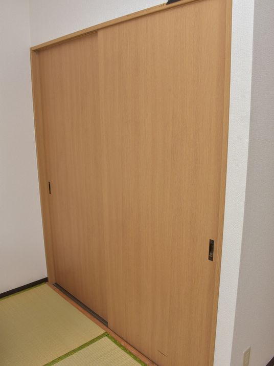 和室の片引き戸