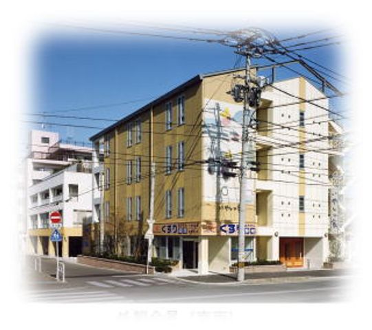 外観の施設 外観 落ち着いた雰囲気の建物で、通勤もしやすい立地にあります。