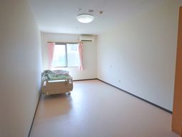 明るい居室の空間