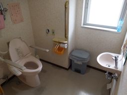 バリアフリートイレ