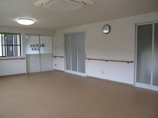 広々とした職員の作業空間