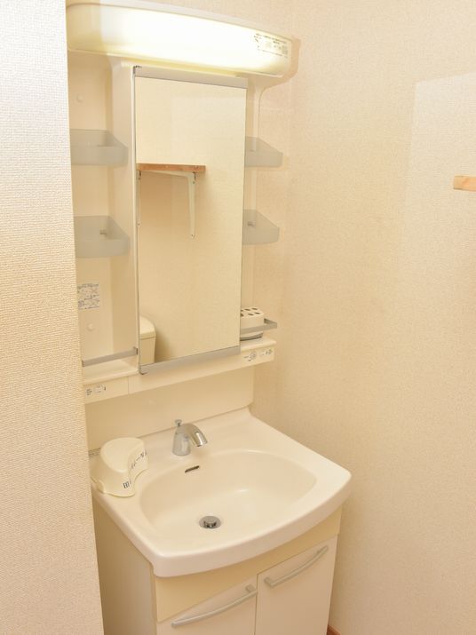 洗面台のある清潔な空間