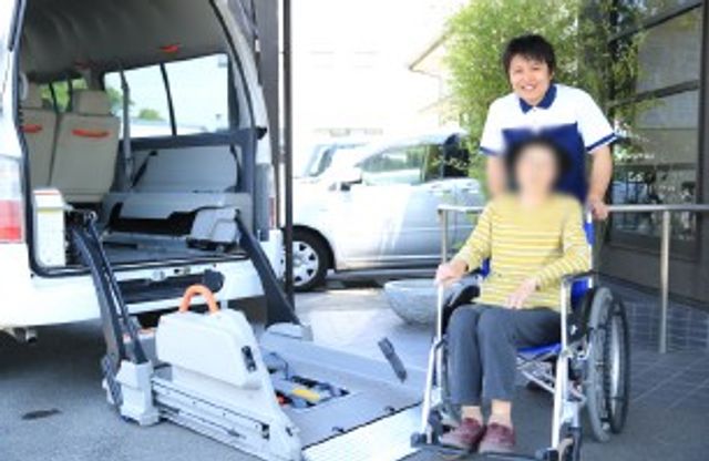 車椅子での介助