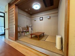 落ち着いた雰囲気の和室