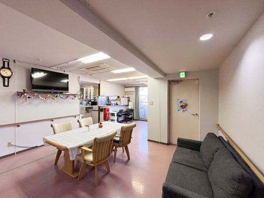 キッチンが見える部屋