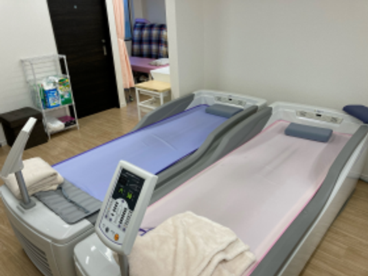 機能訓練用ベッドの部屋  