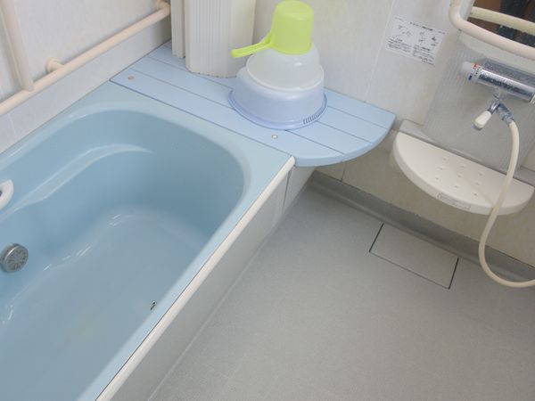 バリアフリー浴室設備