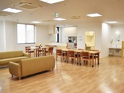 明るい共用スペース