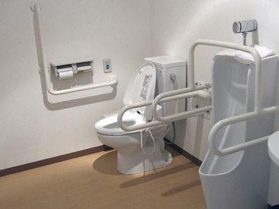バリアフリートイレ