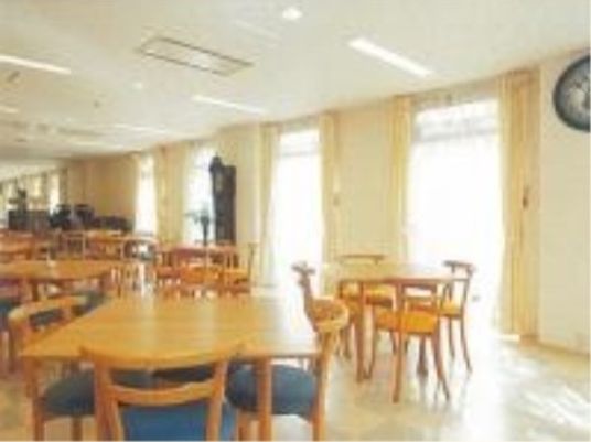 広々とした清潔な食堂