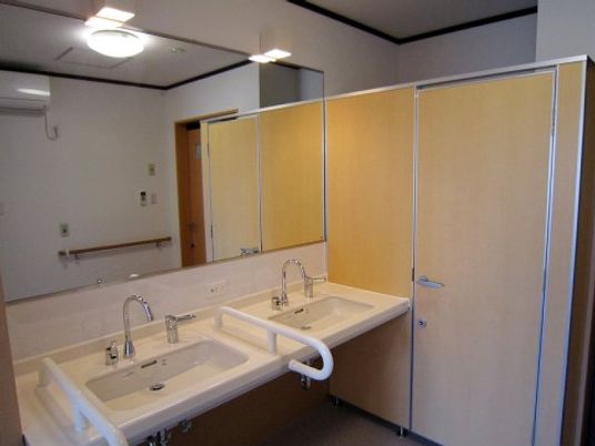 洗面台の設備完備した部屋