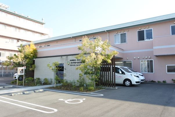 落ち着いた外観