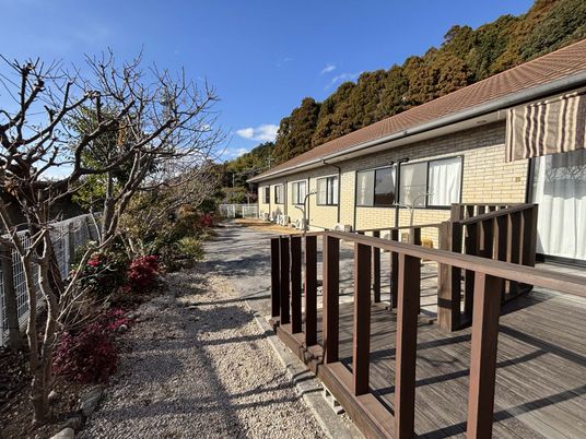 落ち着いた雰囲気の庭