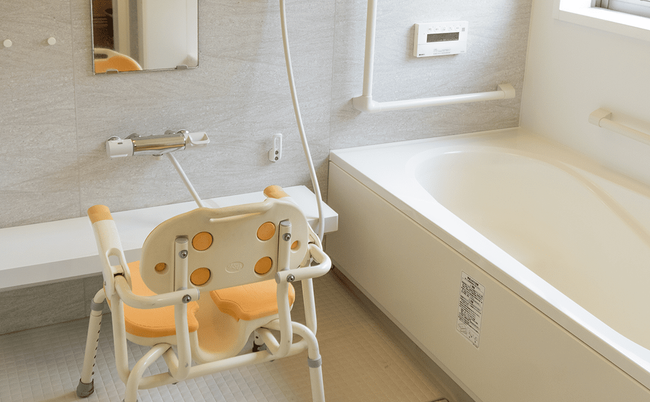 便利な設備の浴室