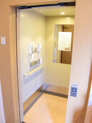 バリアフリーエレベーター