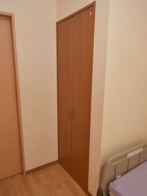 落ち着いた色合いの居室