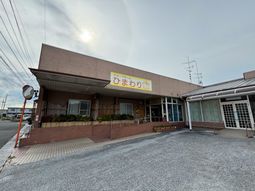 広々とした明るいエントランス