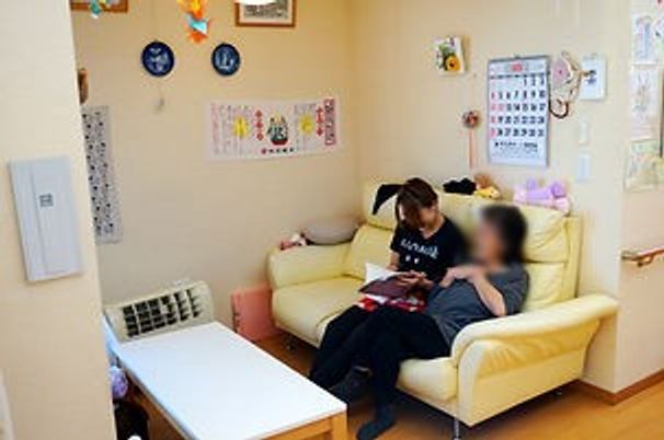 くつろげるソファの部屋