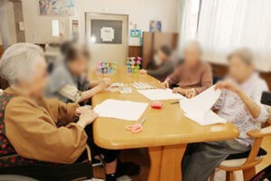 手芸を楽しむ居室