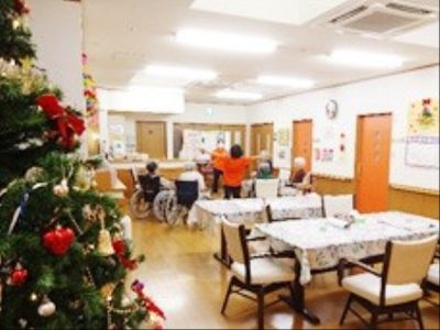 クリスマス飾りのダイニング