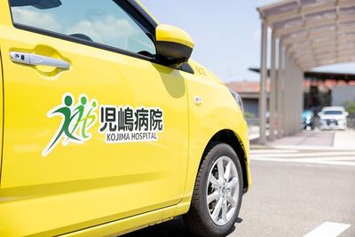 日差しの駐車場