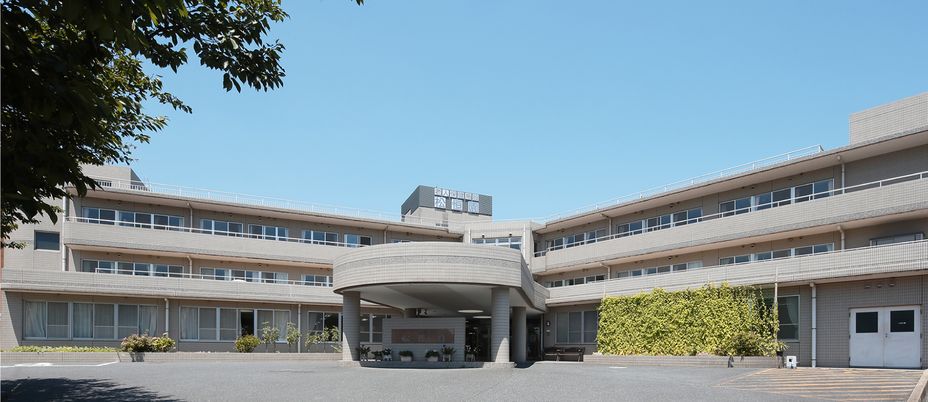 広い建物の外観