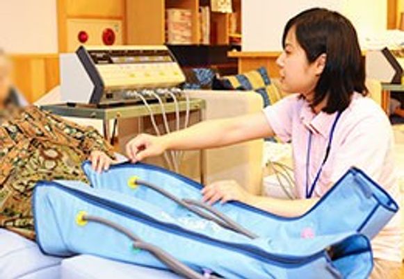 機能訓練を行う様子