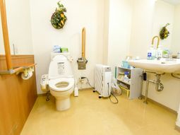 清潔感あるトイレスペース