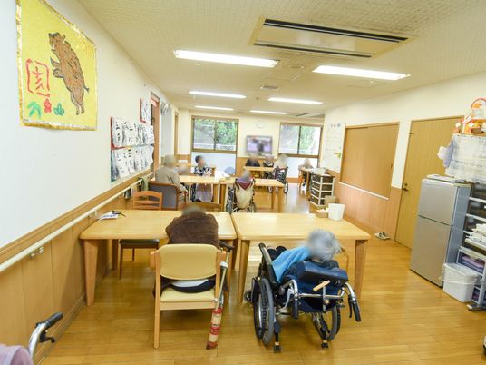  利用者が集う食堂  