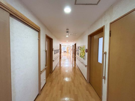 長い廊下