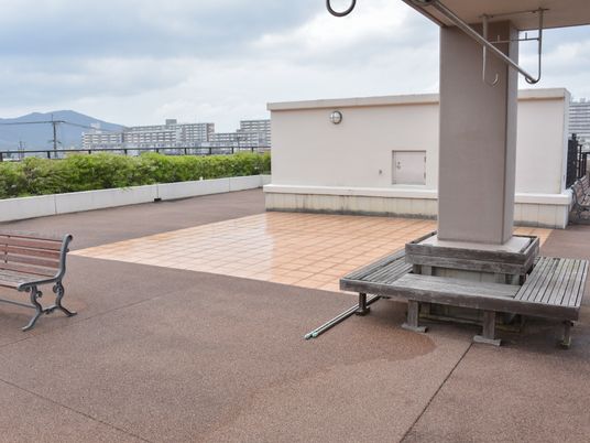 清潔な屋上空間