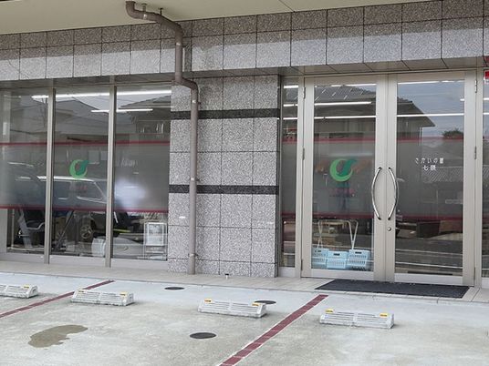 建物の入口  