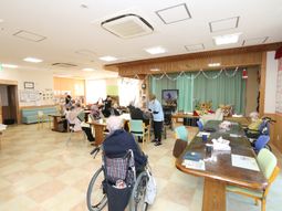 多世代共有スペース