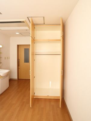 洋室のクローゼット