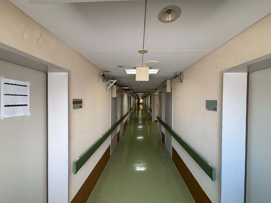 長い廊下