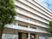 高層の施設外観  