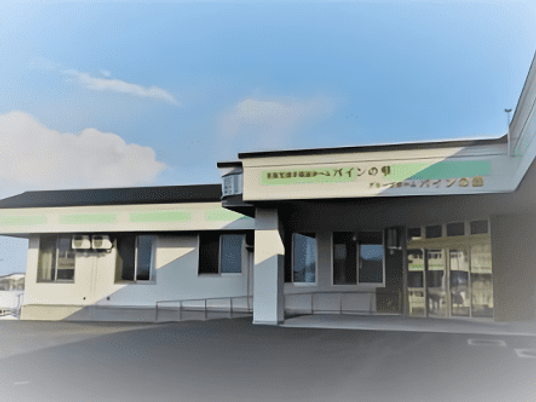 施設外観の建物  