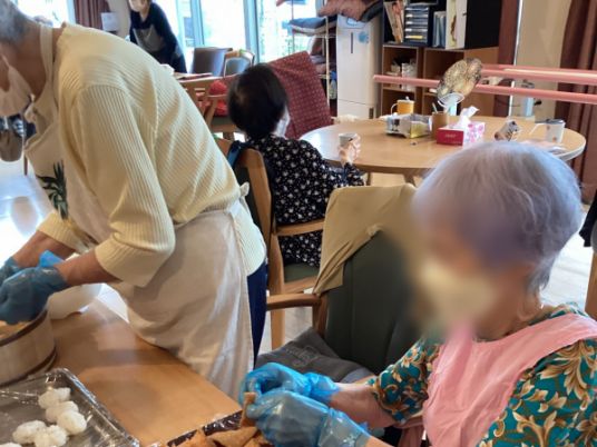 料理を楽しむ共有スペース
