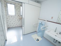 清潔感あるトイレの様子