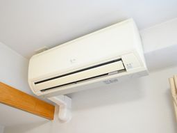 エアコンが設置された室内