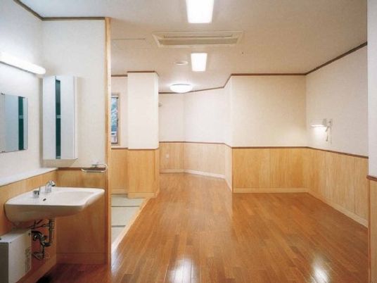 洗練された洗面台の設備