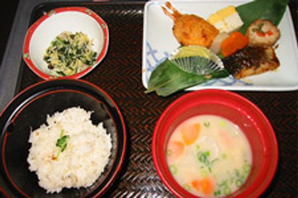 和食の彩り昼食